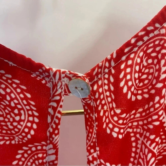 Show me your Mumu Riri Romper Red Aquarius Floral Ruffle Hem - Picture 10 of 10